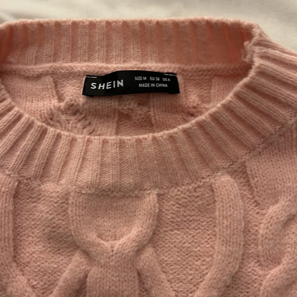 Pink sweater - Picture 2 of 4